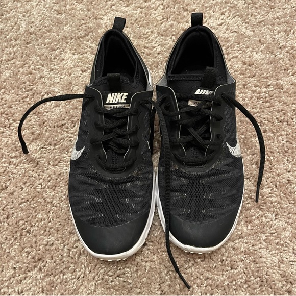 Nike Women’s Fi Bermuda Mesh Golf Shoes - Picture 2 of 7